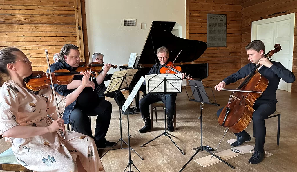 César Frankin pianokvintetossa soittivat Martti Raution, piano,  lisäksi Elina Lehto ja Ville Koponen, viulu, Atso Lehto alttoviulu sekä Tuomas Lehto, sello.