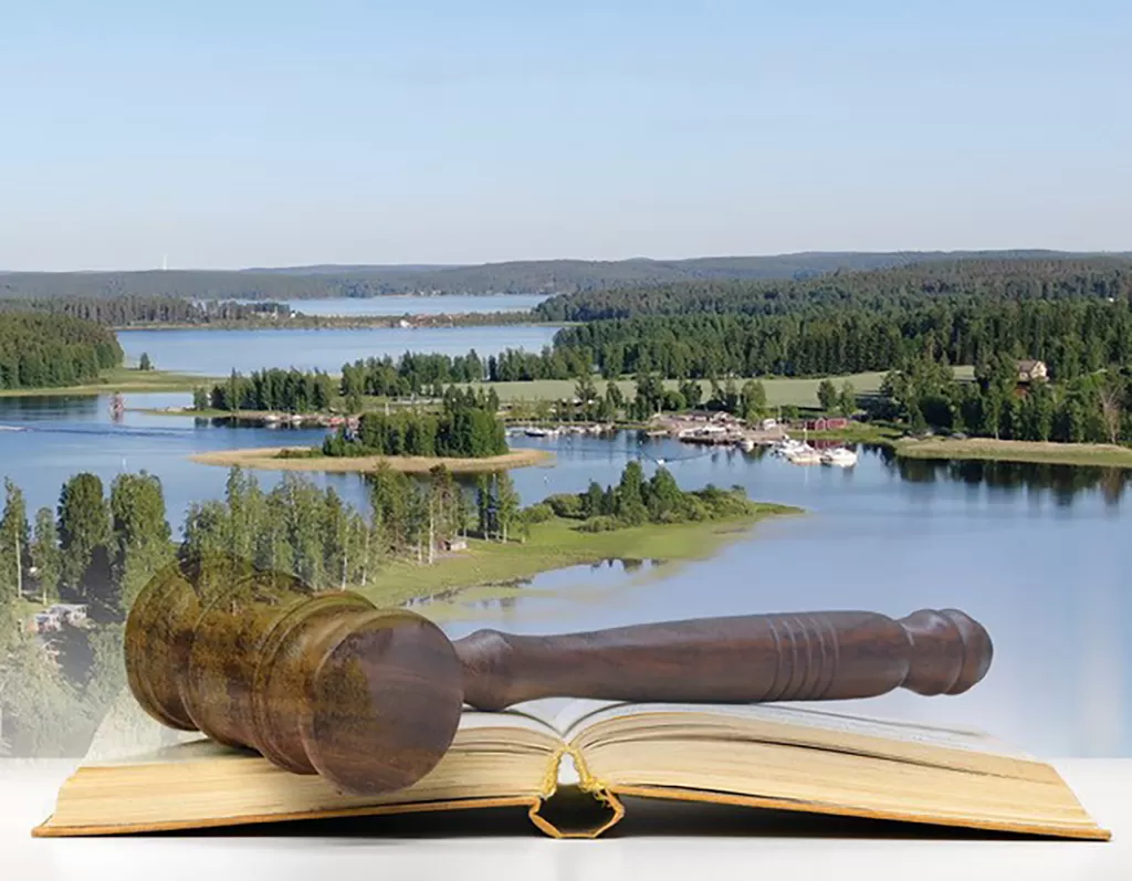 Kunnanvaltuutetuilta kysyttiin, onko valtuustokaudelta jäänyt jokin asia hampaankoloon.